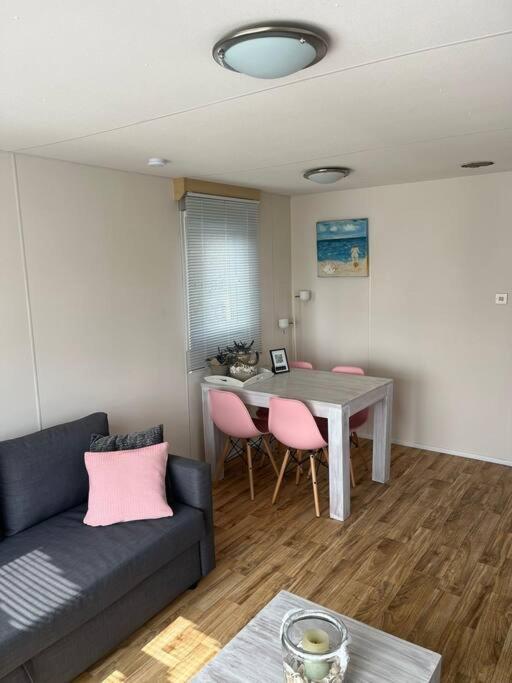 Chalet + Tiny House Nabij Strand Petten Exterior foto
