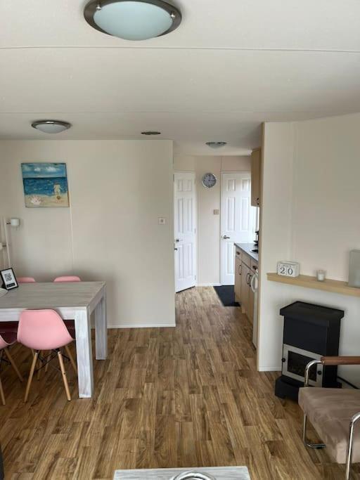 Chalet + Tiny House Nabij Strand Petten Exterior foto