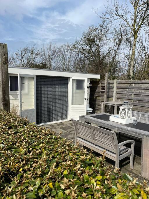 Chalet + Tiny House Nabij Strand Petten Exterior foto